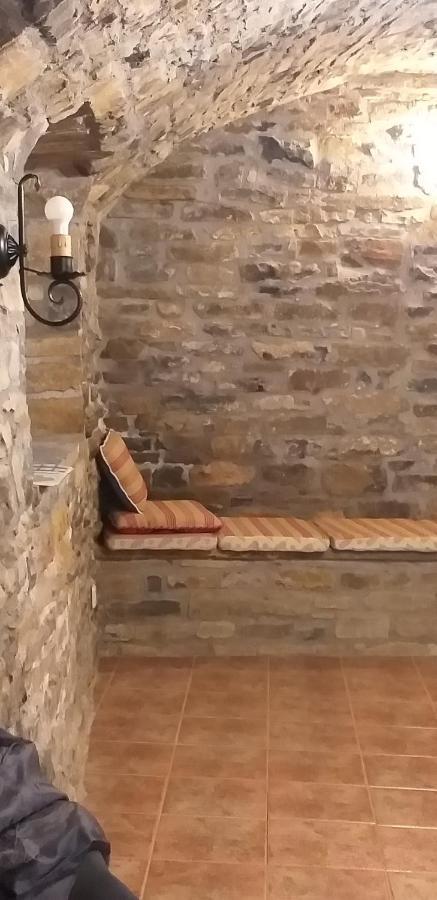 Vistas A La Montana En Un Pueblo Con Encanto. El Pueyo de Araguás Exterior foto